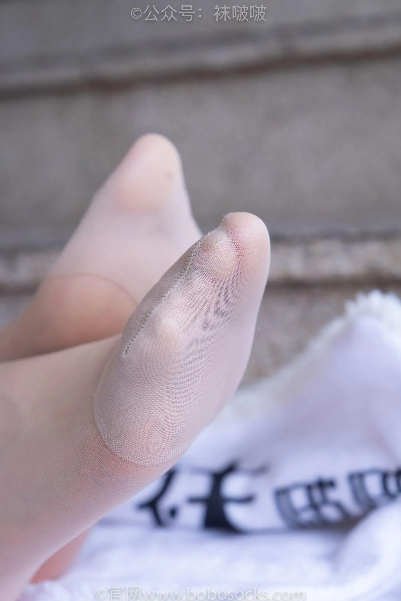 [BoBoSocks袜啵啵]NO.069 小甜豆-vans板鞋、白棉袜、肉丝 [135P]插图1